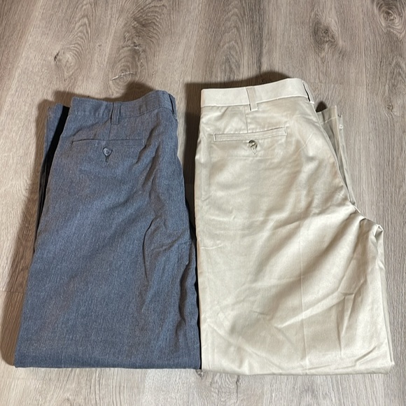 2 Pairs of Men’s George Dress Pants 34x30 - Picture 6 of 6